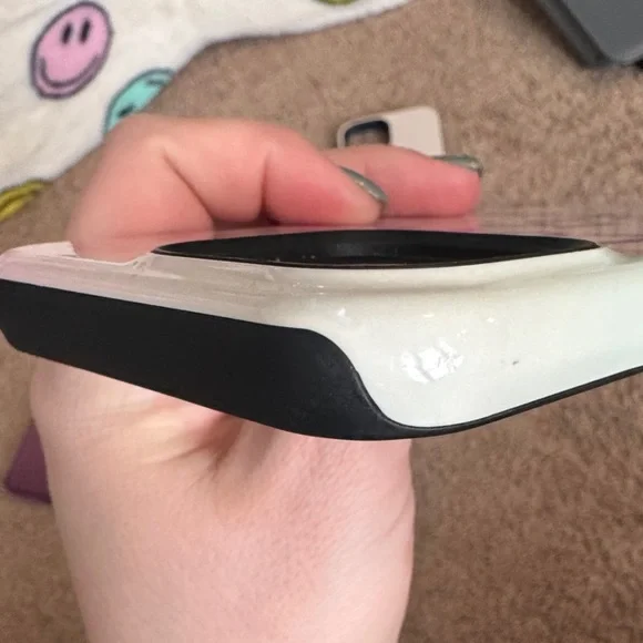 Casely iPhone 15 Pro Max MagSafe Case – “Love Is Love” Rainbow – Like New - Picture 7 of 8